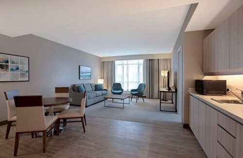 Scugog Hotel | Great Blue Heron Hotel