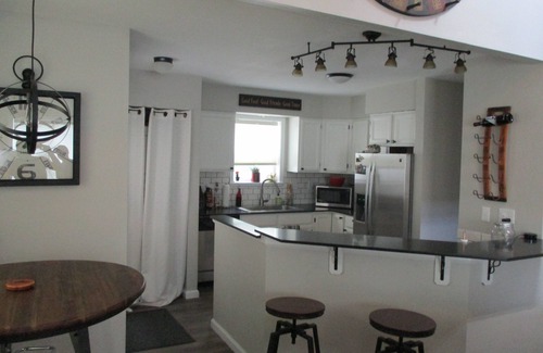 Kalispell House | Great Mid-to-Downtown Location only 30 minuets to Glacier National Park!