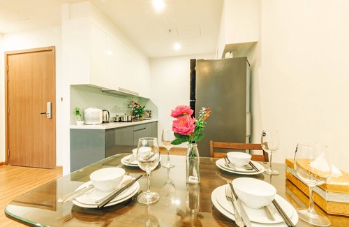 Tu Liem Apartment | #Green Bay Hanoi 3 BR - King bed near JW Marriott