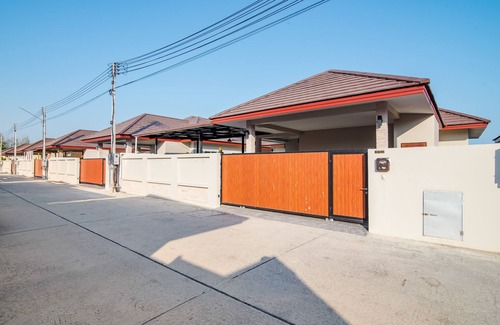 Prachuap Khiri Khan Villa | Green View Pool Cha-am15