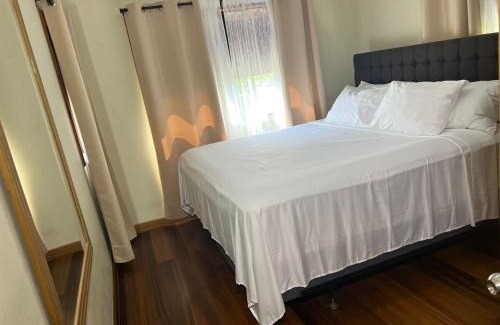 Red Gate Apartment | Grenada Countryside Cabin