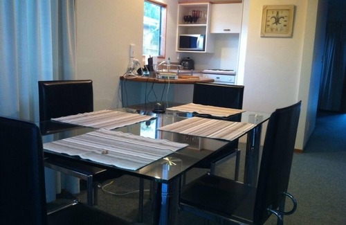 Edgeware House | Gresford Maison de Ville