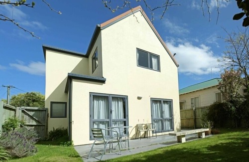 Edgeware House | Gresford Maison de Ville