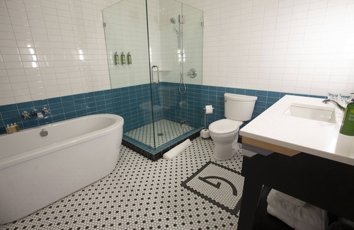 Tyler Hotel | Greyhound Inn - Classic Double Suite