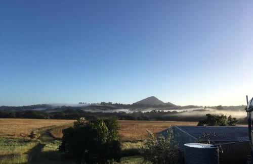 Eumundi Bed & Breakfast | Gridley Homestead B&B