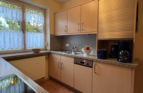 Frickenfelden Apartment | Große Ferienwohnung mit Garten