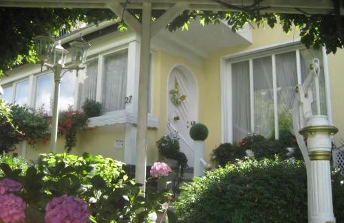 Steinen Apartment | Große Ferienwohnung Mit Balkon Und Garten