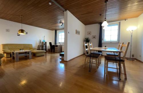 Knielingen Apartment | Große Maisonette-Wohnung by Rabe - Gartenabteil, Smart-TV, Netflix