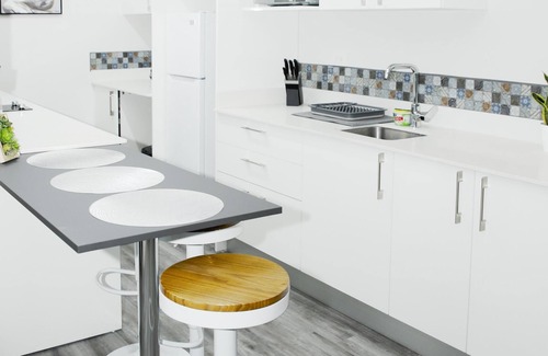 Mata Redonda Apartment | Grotto at 28, City Views and Wonderland Vibes!