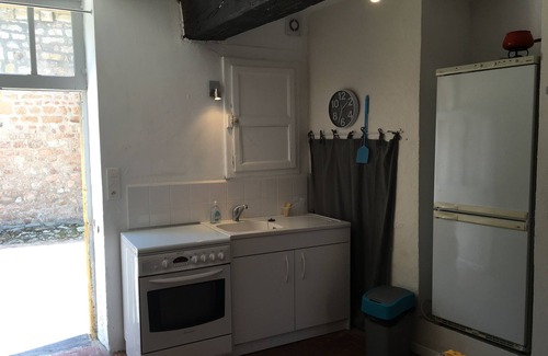 Issy-l'Eveque Apartment | Ground floor apartment for 4 people