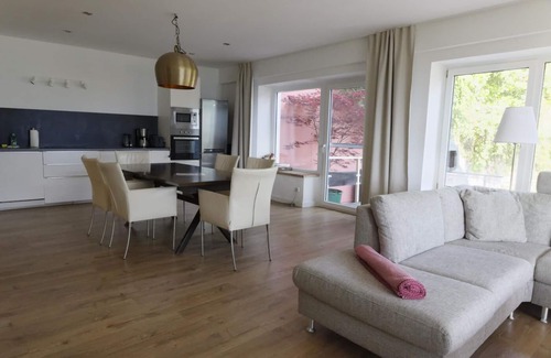 Doelsach Apartment | Ground floor apartment HIGHSPEED W-LAN, 5 persons, terrace/garden for single use