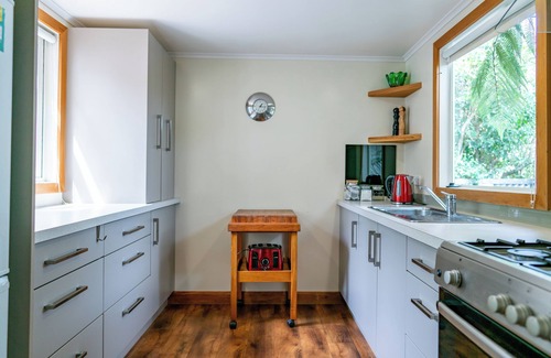 Palmerston North House | Group-friendly layout. Comfortable living. Flexible spaces for Extended Stays