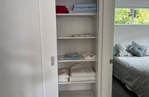 Aongatete House | Guacamole Cottage