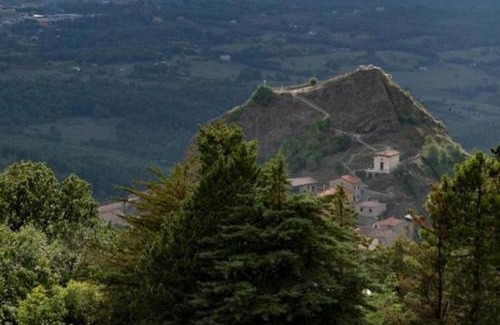 Sasso di Castalda Bed & Breakfast | Guarda Che Luna