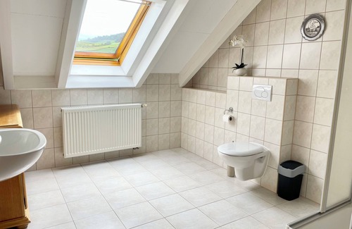 Karlburg Apartment | Guest apartment at Gold's Obsthof