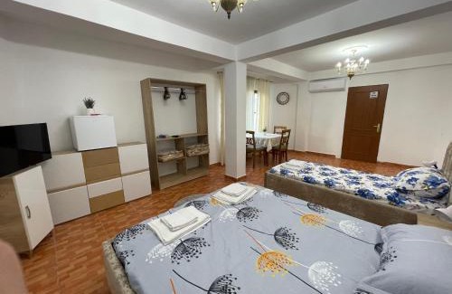 Berzhite Hotel | Guest House Erzeni