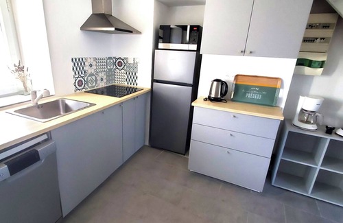 Saint-Mathurin-sur-Loire Cottage | Guest house "la petite maison des bords de Loire"