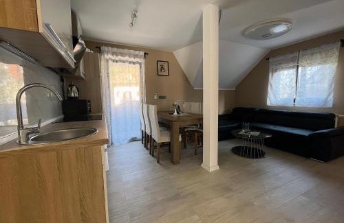 Zagreb Apartment | Guest House Lidia with Terrace & Free Parking