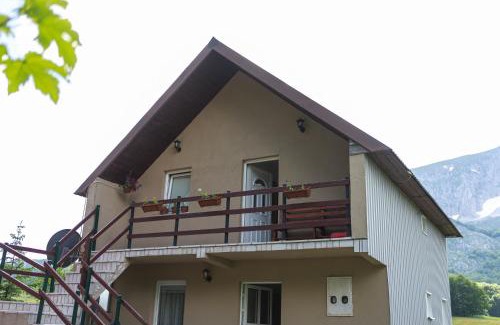 Virak Apartment | Guest House "Višnja"