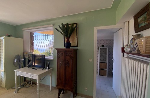 Espero-Pax Villa | Guest House with Panoramic Views, near Cannes