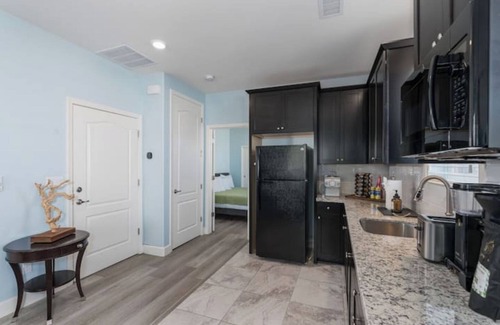 Reno House | Guest House with Swim Spa & Yard