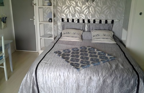 Thaire Bed & Breakfast | Guest Room Jasse Perdrix