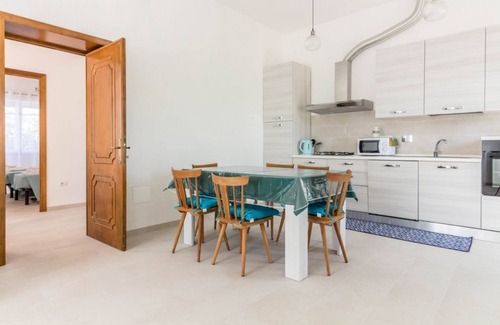 Berchiddeddu Villa | GuestHost Peaceful stay in Berchiddeddu W/garden