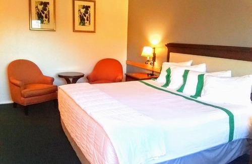 Enumclaw Hotel | GuestHouse Inn Enumclaw