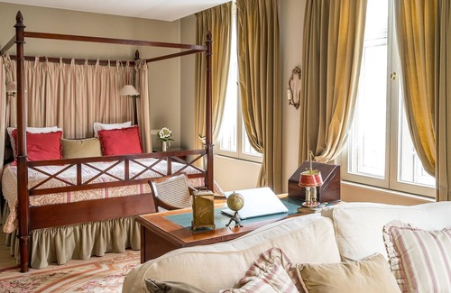 Historical Center Bruges Bed & Breakfast | Guesthouse Maison le Dragon