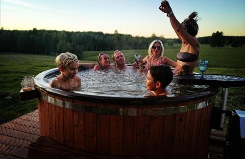 Vidzeme House | Guesthouse, Sauna & Jacuzzi in Gauja Valley - Kaķukalns