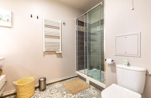 Les Puces de Saint-Ouen Apartment | GuestReady - Charmant Apt pour 2 près de Paris