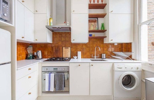Mildmay Apartment | GuestReady Essential - Tranquil home in London