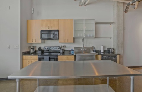 The Gulch Condo | Gulch Vibes: Modern 2BR Loft