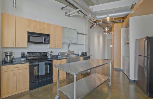 The Gulch Condo | Gulch Vibes: Modern 2BR Loft