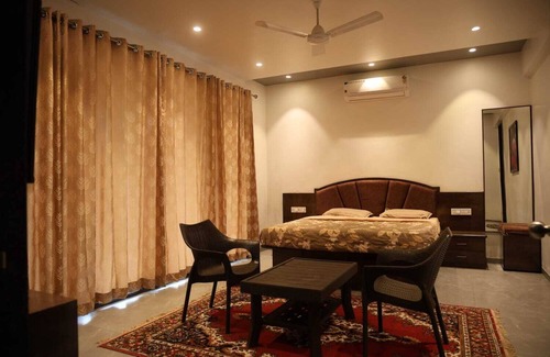 Wai Hotel | Gulmohar Resort And Spa