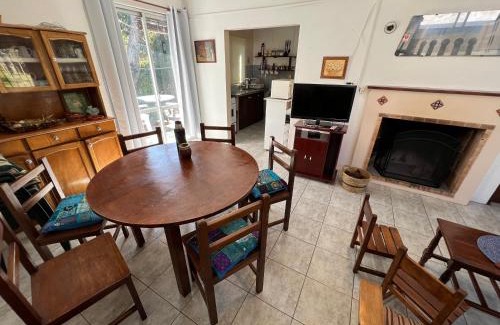 Colonia House | GUSMAR - Hermosa y confortable casa a pasos de la playa.