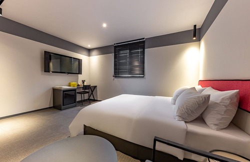 Chunghung Hotel | Gwangju Hotel Seven Bricks