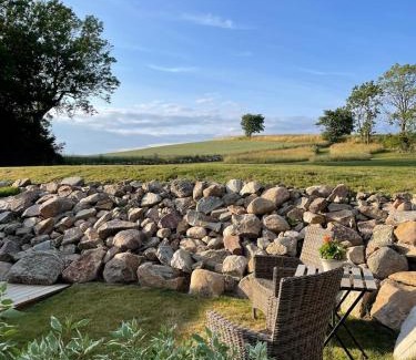 Listarum House | Håkansgården, beautiful views in the middle of Österlen