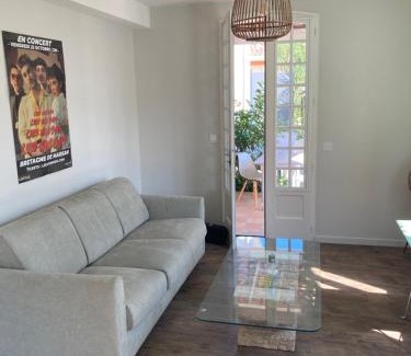 Eugenie-les-Bains Apartment | Hôtel Chez Léonie - Chez Mamie Canne