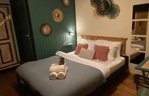 Les Bois Bed & Breakfast | Hôtel de la Couronne