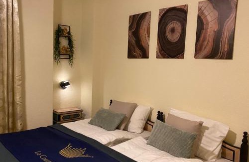 Les Bois Bed & Breakfast | Hôtel de la Couronne