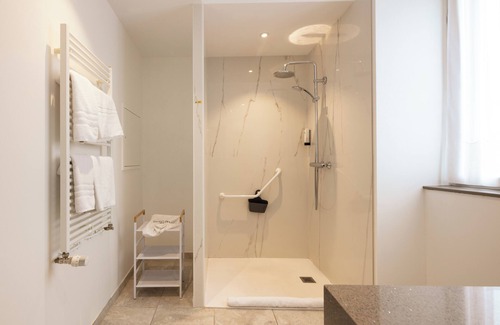 Lodeve Hotel | Hôtel de la Paix