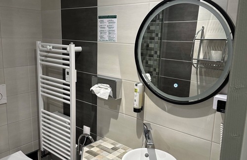 Yenne Hotel | Hôtel du Fer à Cheval