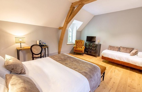 Crosmieres Hotel | Hôtel Haras de la Potardière