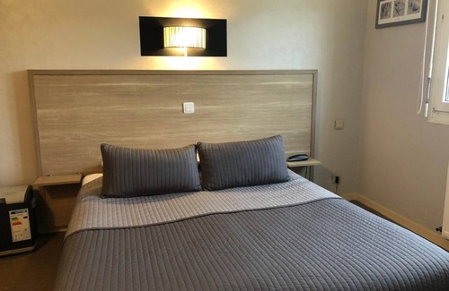 Cerizay Hotel | Hôtel Le Cerizay