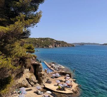 Giens Hotel | Hôtel Le Provençal - Rénové en 2025 - Bord de Mer