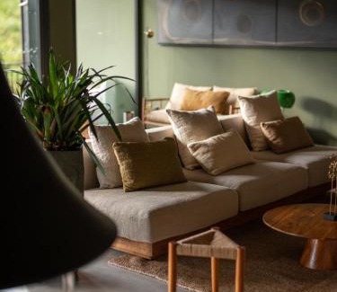 La Plaine-des-Palmistes Hotel | Hôtel le Tuit-Tuit