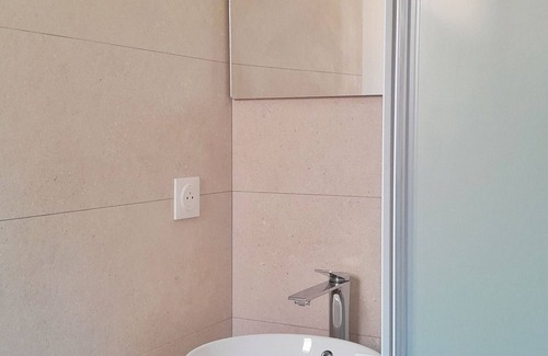 Cerbere Hotel | Hôtel Le Ribéral