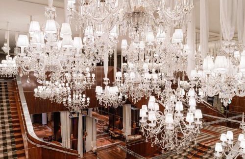 Faubourg-du-Roule Hotel | Hôtel Le Royal Monceau Raffles Paris