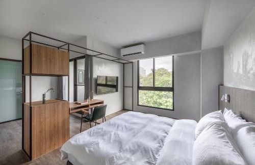 Changhua City Centre Hotel | H suite inn